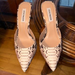 Steve Madden Pointy Mules
